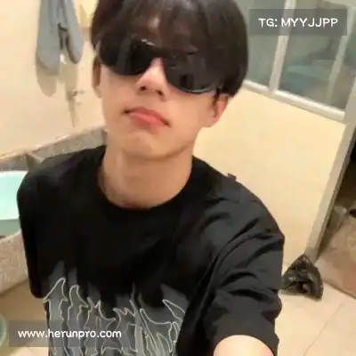 仲灵楚